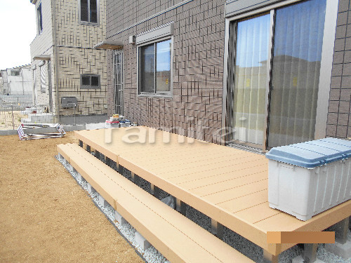 施工例人工木ウッドデッキ YKKAP リウッドデッキ200 階段ステップ 段床セット(現場番号：00020738)